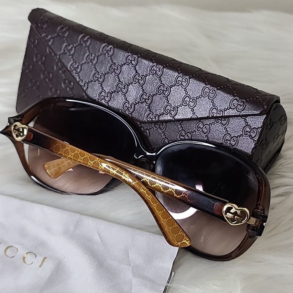 💯 Authentic Gucci Sunglasses 🍀 - Picture 6 of 12